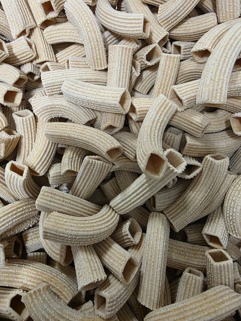 pasta ad estrusione all'uovo con farine integrali e grano duro