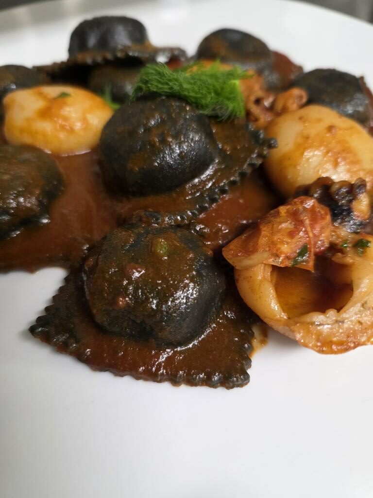 I ravioli di Branzino al nero di seppia
